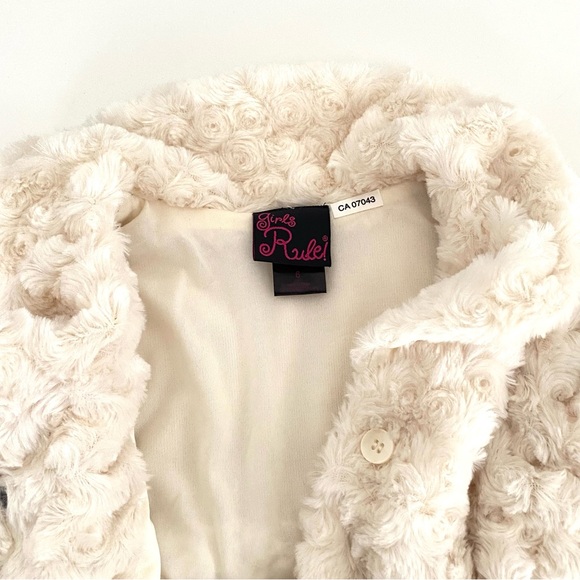 Girls Bolero Style Fluffy Sweater Jacket - Picture 3 of 6